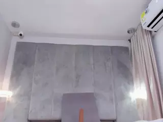 aliinasmith's Live Sex Cam Show