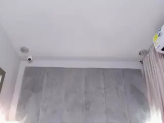 aliinasmith's Live Sex Cam Show