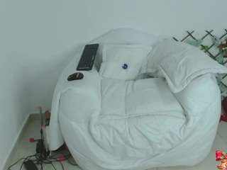 hotalinson29 webcam camsoda model stream image