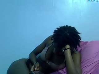 juiceyboobz