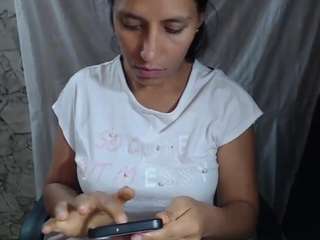 angel-lineage Live Webcam on CamSoda