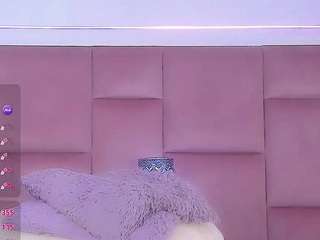 le modèle babyalejaa est en webcam porno dans un show sur le site camsoda, il possède les tags suivants: anal-toys,average,big cock,black hair,brown eyes,colombia,cumshot,dirty-talk,orgasm,smoking,spank,submissive,tattoos,hd,latina,small tits