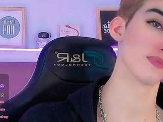 babyalejaa's CamSoda show and profile