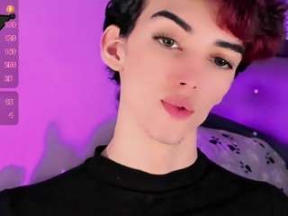 Baby_moon_ live cam preview
