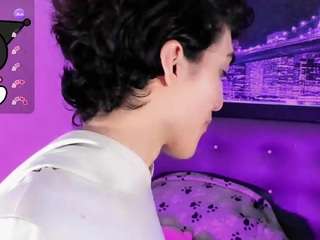 Baby_moon_ live cam preview