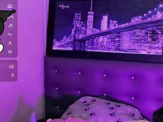 Baby_moon_ live cam preview