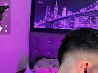 Baby_moon_ live cam preview