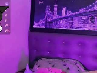 Baby_moon_ live cam preview