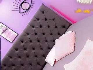 baddinner Live Webcam on CamSoda