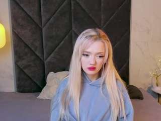 emilyair Live Webcam on CamSoda