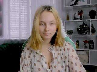 ketrinnn Live Webcam on CamSoda