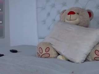 megan-stathan webcam