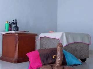 Megan-stathan live cam preview