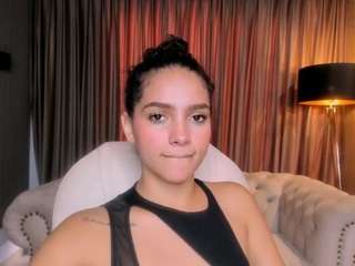 AnahiCurlie