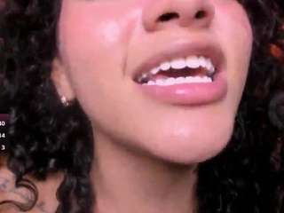 AnahiCurlie