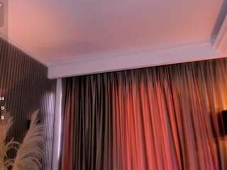 AnahiCurlie