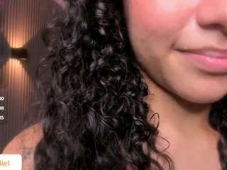 AnahiCurlie