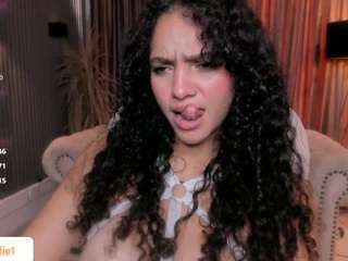 anahicurlie