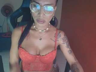 Laurens Sophia live cam — anal toys, dirty talk, drinking