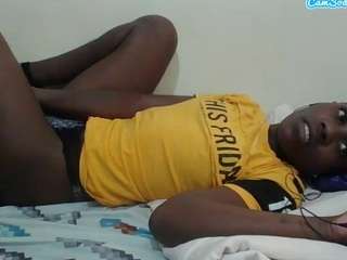 pretty-shee webcam