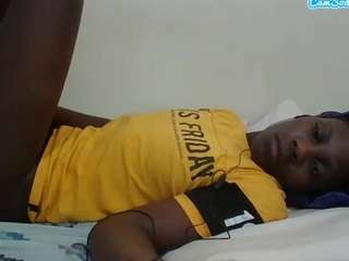 pretty-shee webcam