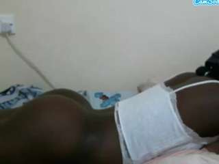 pretty-shee webcam model