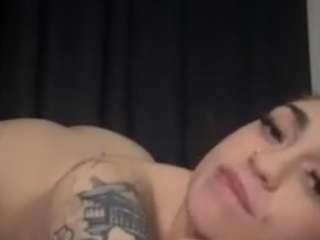 everyoneluvst webcam