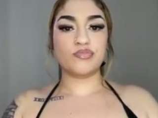 everyoneluvst's CamSoda show and profile