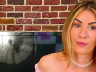 LaurynCopper's Live Sex Cam Show