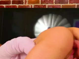 LaurynCopper's Live Sex Cam Show