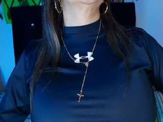 anymour's CamSoda show and profile