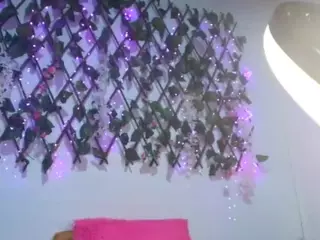 anymour's Live Sex Cam Show