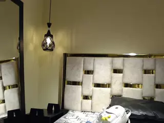 Kenyaa-a24's Live Sex Cam Show