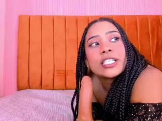 SaraCastiillo's Live Sex Cam Show