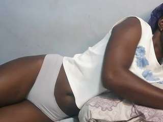 sexy-cuty Brown live webcam