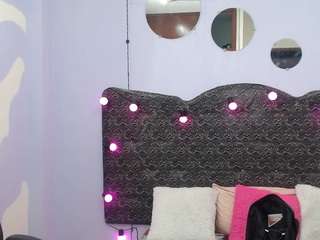 sweet-sharonlie Live Webcam on CamSoda