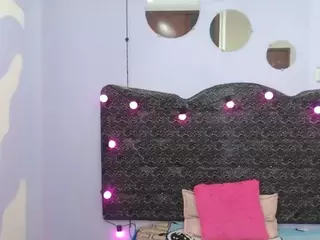 sweet-SharonLie's Live Sex Cam Show