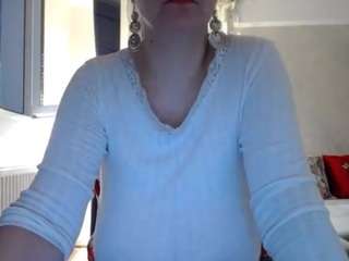 MaryX live cam preview