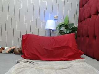 Live webcam model camila360 on Soda Cams