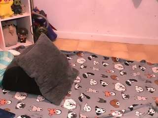 cutiebooty4u Live Webcam on CamSoda