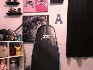 cutiebooty4u Live Webcam on CamSoda