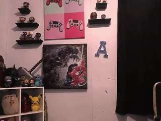 cutiebooty4u Live Webcam on CamSoda