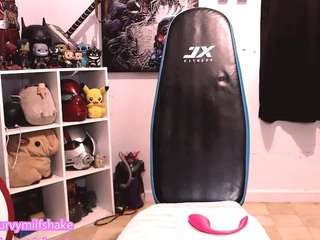 cutiebooty4u's live room