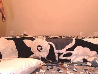 cutiebooty4u Live Webcam on CamSoda