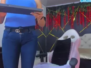 AliceDuboiss's Live Sex Cam Show