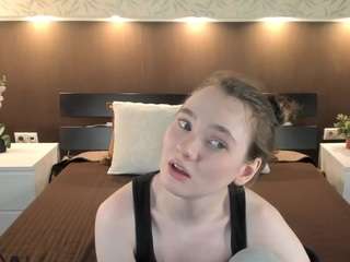 genne-tierney Live Webcam on CamSoda
