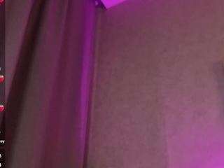 genne-tierney Live Webcam on CamSoda