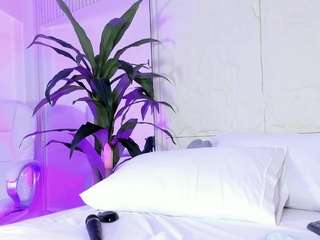 anahinclar's CamSoda show and profile