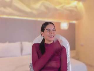 AnahinClar live webcam show