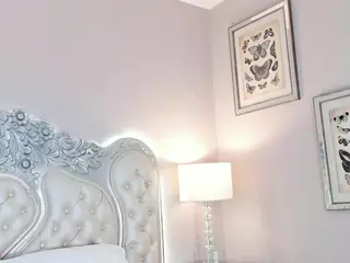 AnahinClar's Live Sex Cam Show